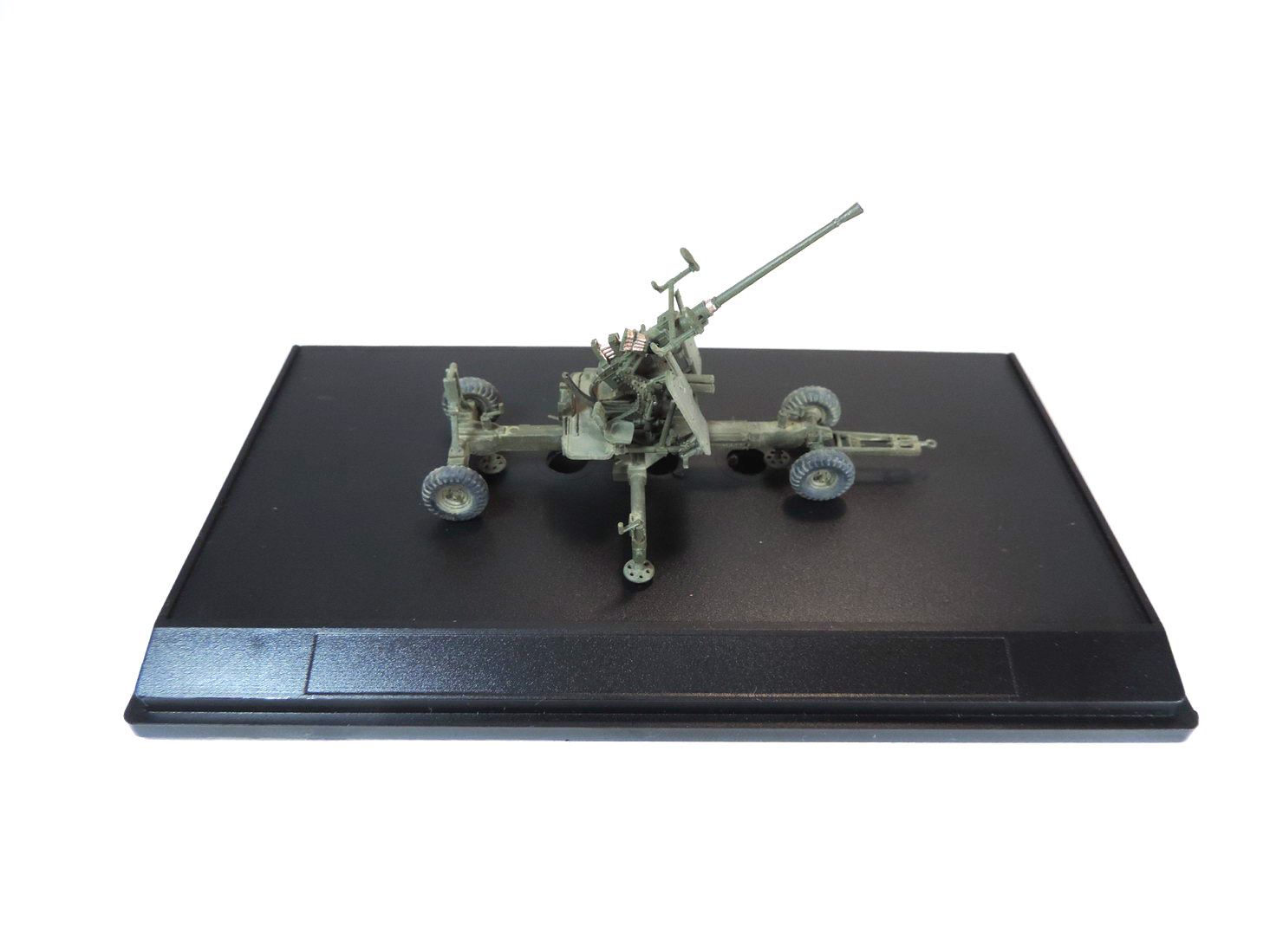 40-мм зенитное орудие Bofors L60